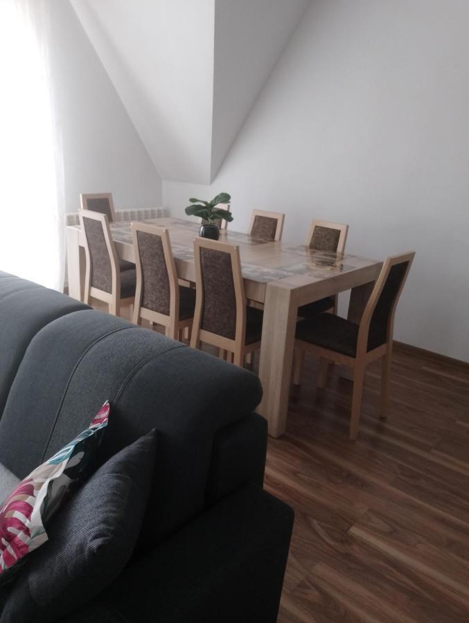 Apartmán Zakatek Pienin Grywald Exteriér fotografie